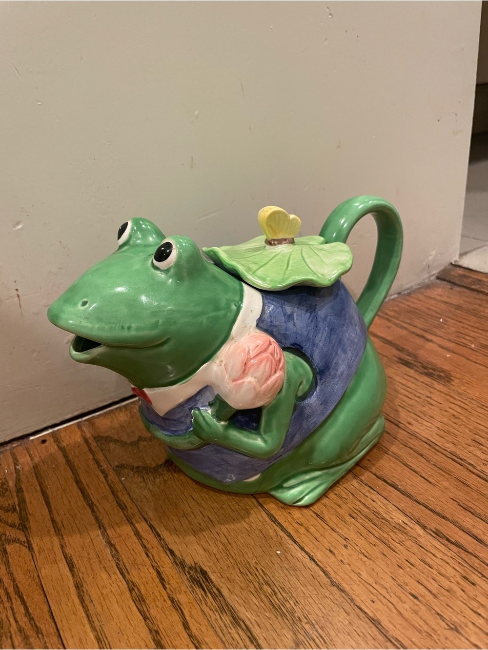 Vintage Handpainted “Freddy the Frog” Ceramic Teapot